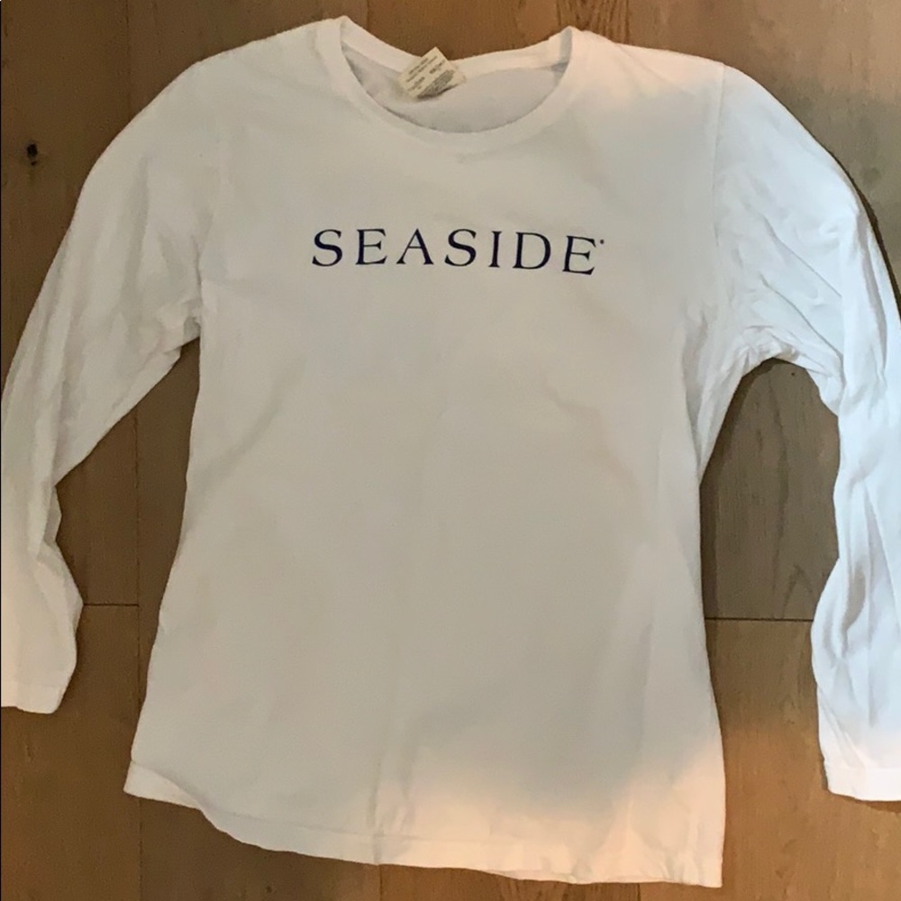 White seaside long sleeve